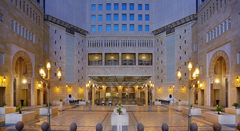 Anjum Otel vb Marriott Hotel, Makkah